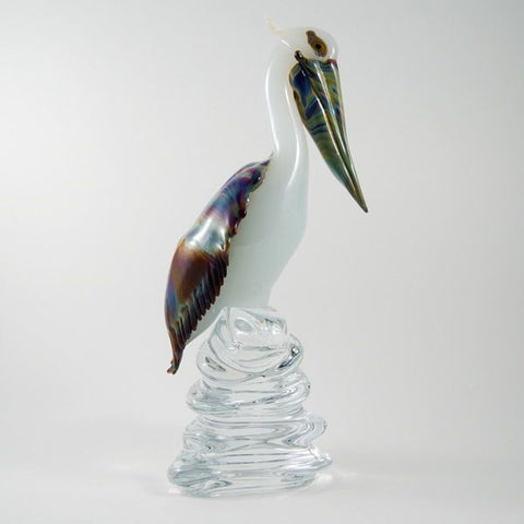 Murano glass pelican sculpture in Calcedonio