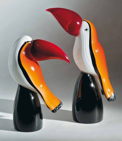 Colourful and modern Murano glass toucans